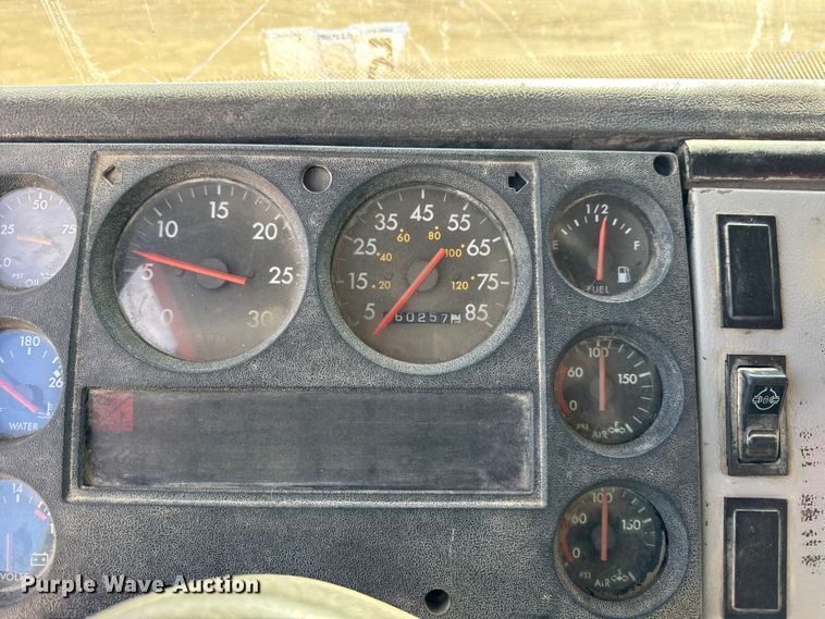 image for item EF2438 1995 Freightliner FL80 dump truck