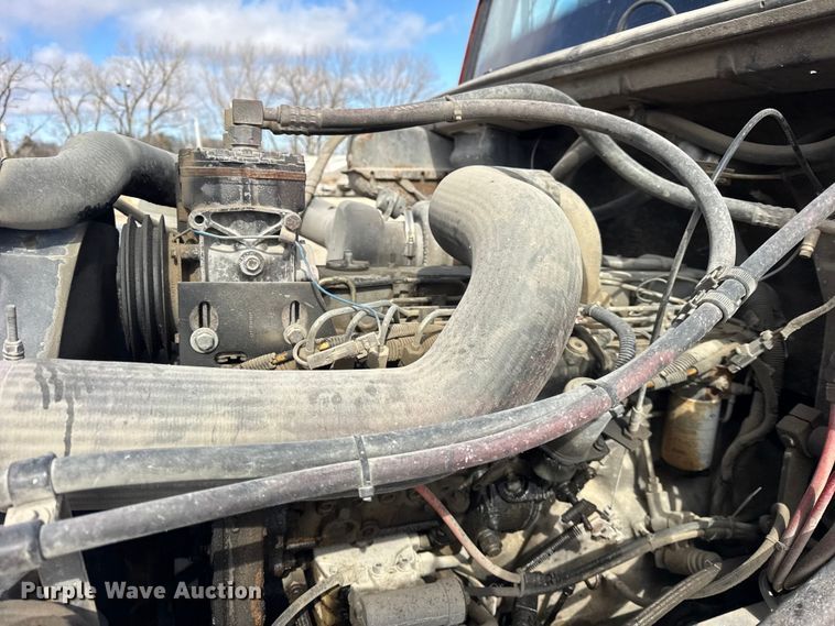 image for item EF2438 1995 Freightliner FL80 dump truck