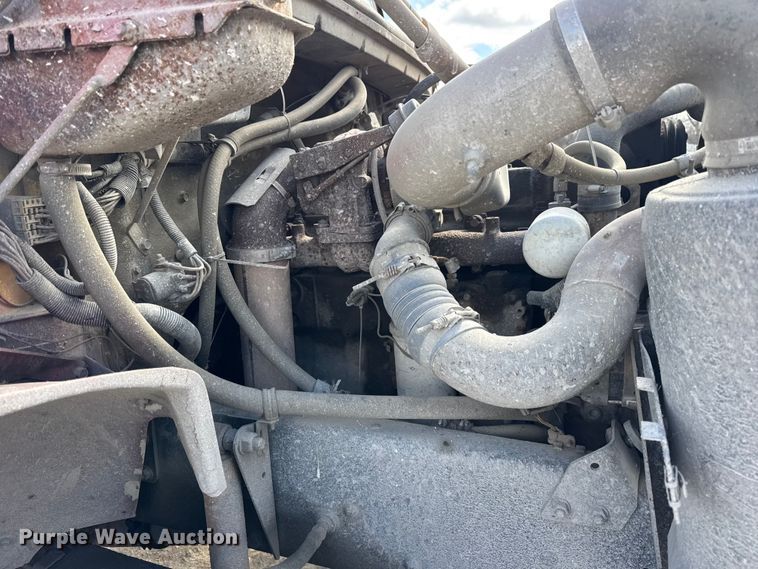 image for item EF2438 1995 Freightliner FL80 dump truck