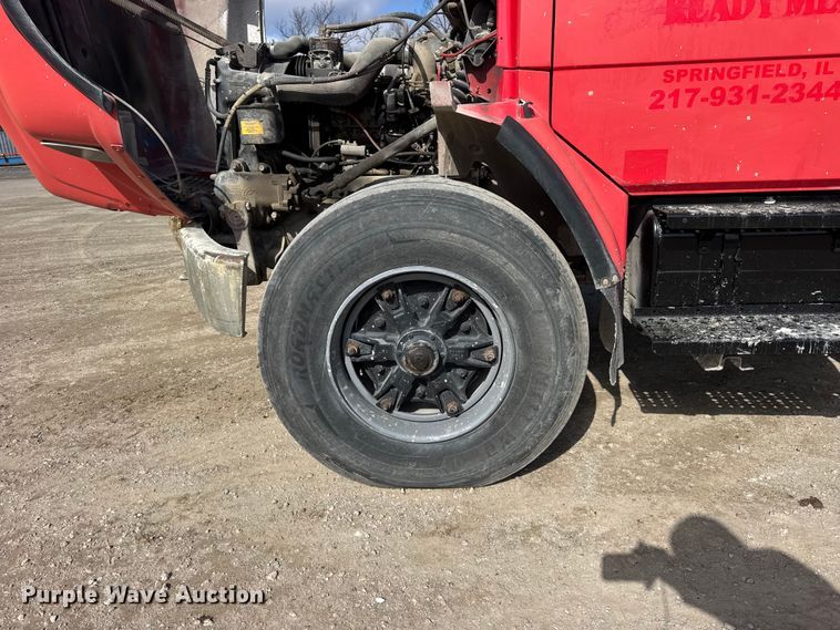 image for item EF2438 1995 Freightliner FL80 dump truck