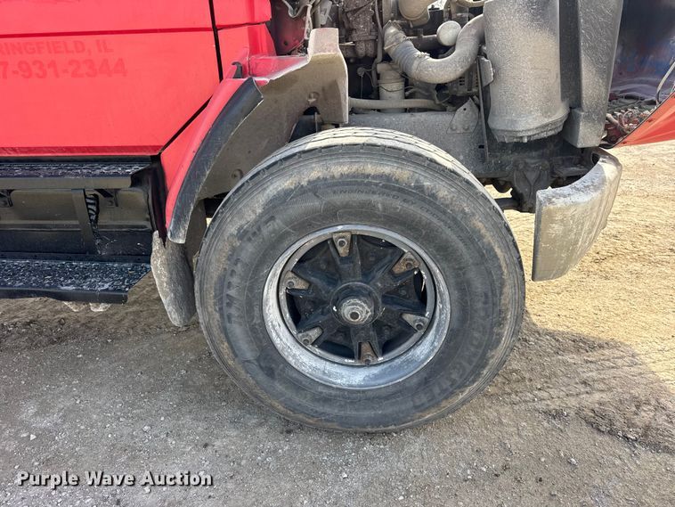 image for item EF2438 1995 Freightliner FL80 dump truck