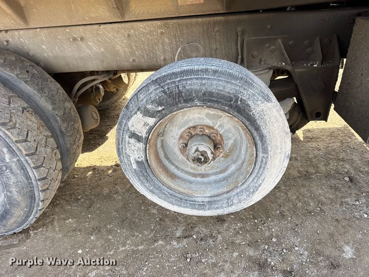 image for item EF2438 1995 Freightliner FL80 dump truck