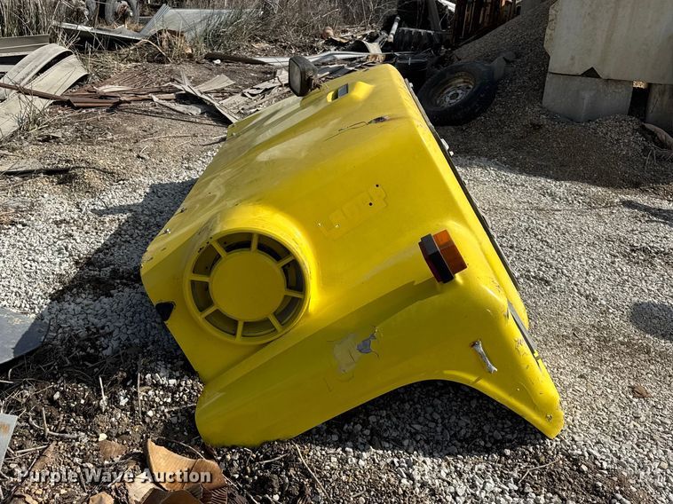 image for item EF2439 Ford L8000 truck hood