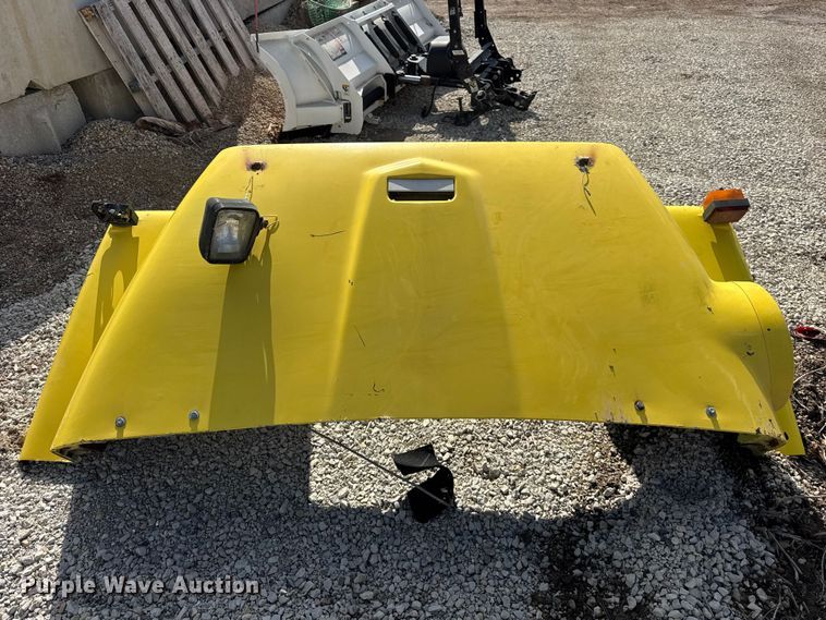 image for item EF2439 Ford L8000 truck hood