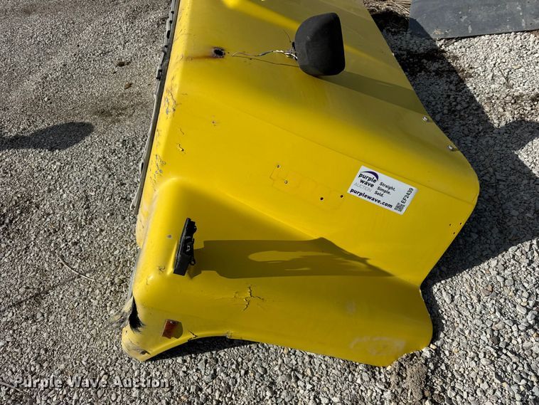 image for item EF2439 Ford L8000 truck hood