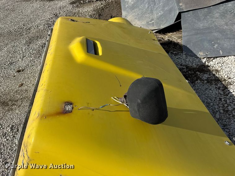 image for item EF2439 Ford L8000 truck hood