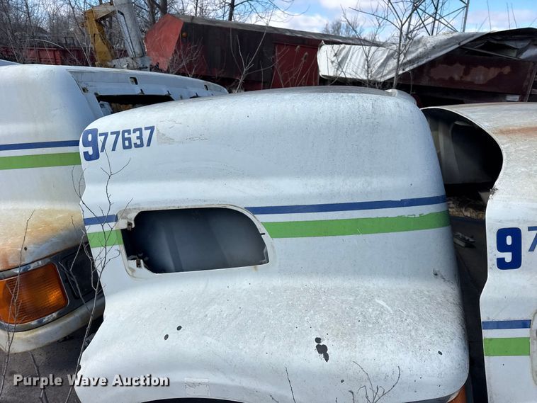 image for item EF2442 4 Sterling L8500 truck hoods