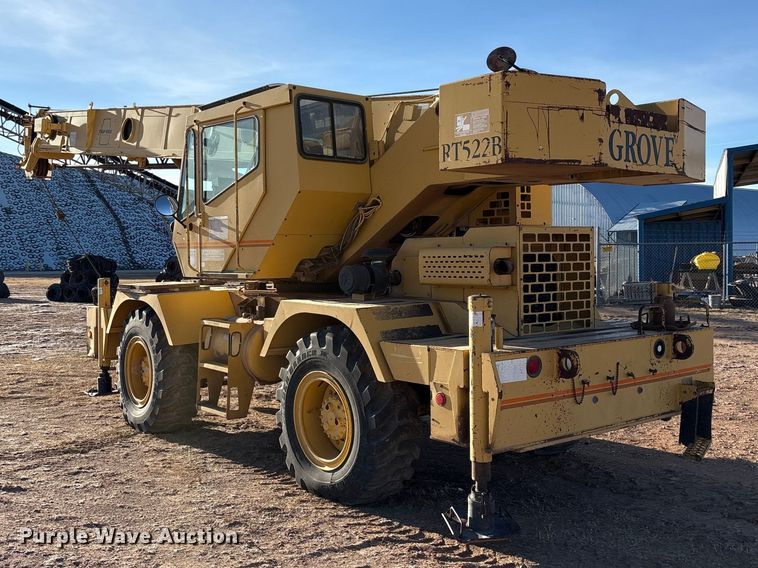 image for item EF6323 1998 Grove RT522B crane