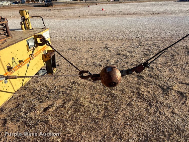 image for item EF6323 1998 Grove RT522B crane