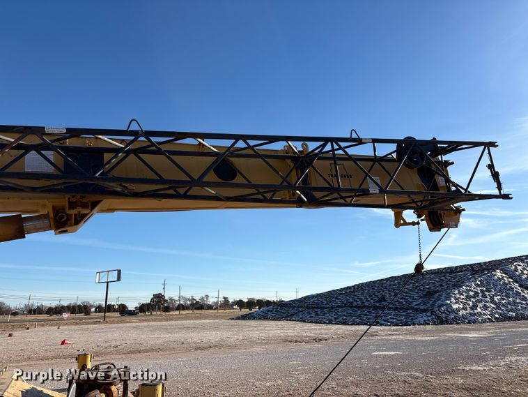 image for item EF6323 1998 Grove RT522B crane