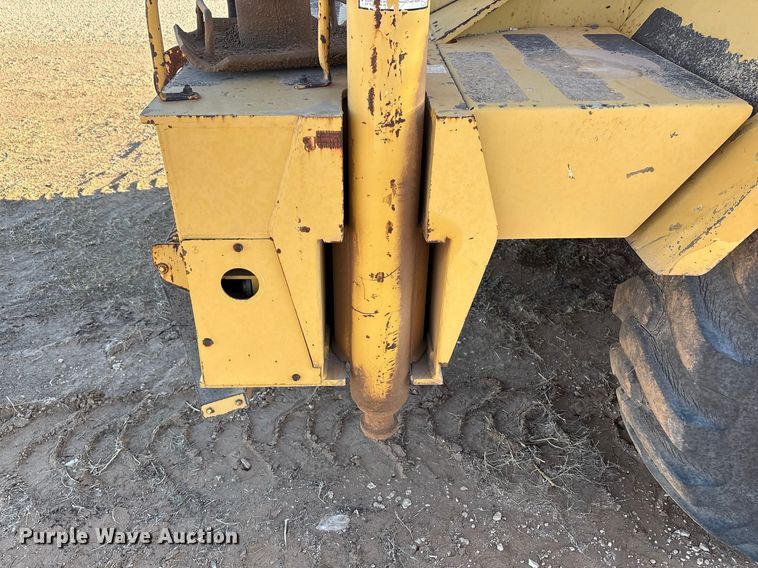 image for item EF6323 1998 Grove RT522B crane