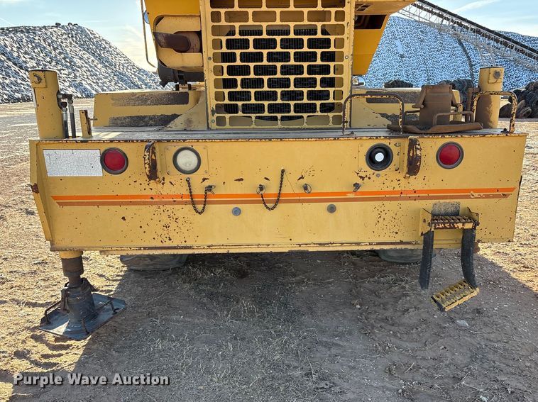 image for item EF6323 1998 Grove RT522B crane