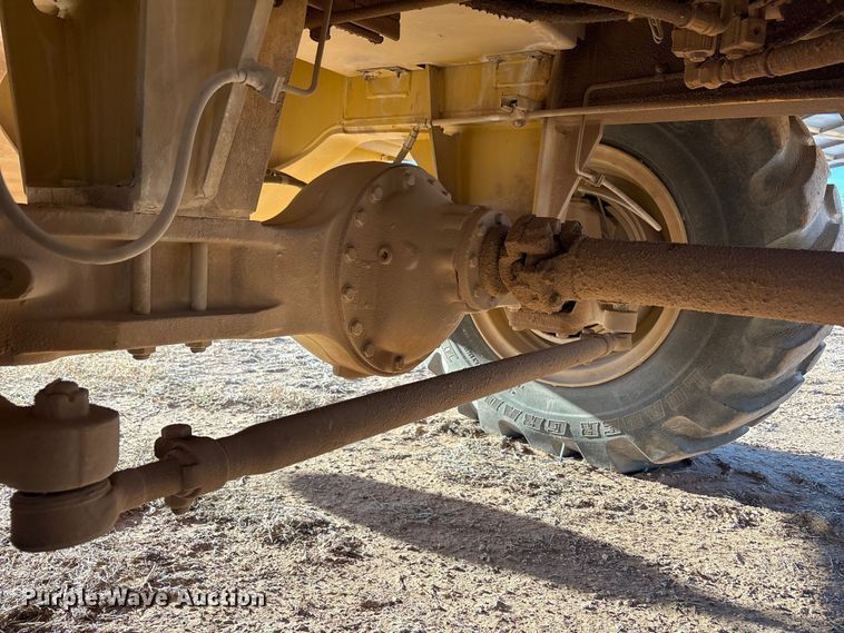 image for item EF6323 1998 Grove RT522B crane