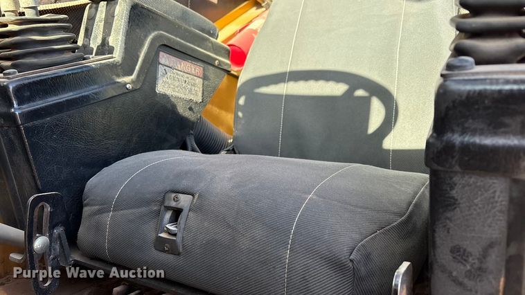 image for item EF6323 1998 Grove RT522B crane