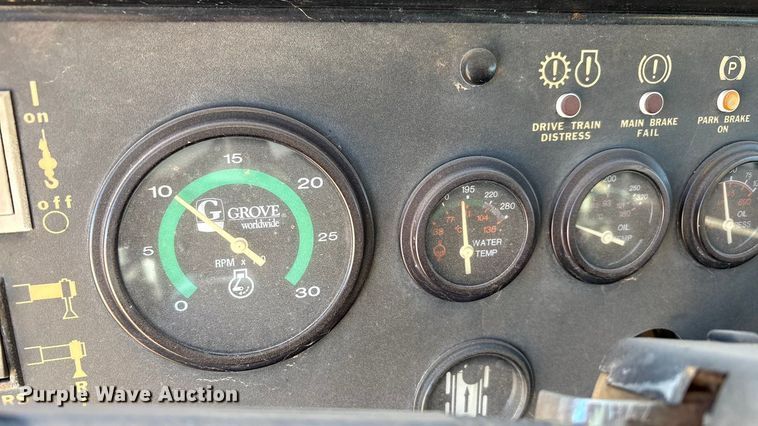 image for item EF6323 1998 Grove RT522B crane