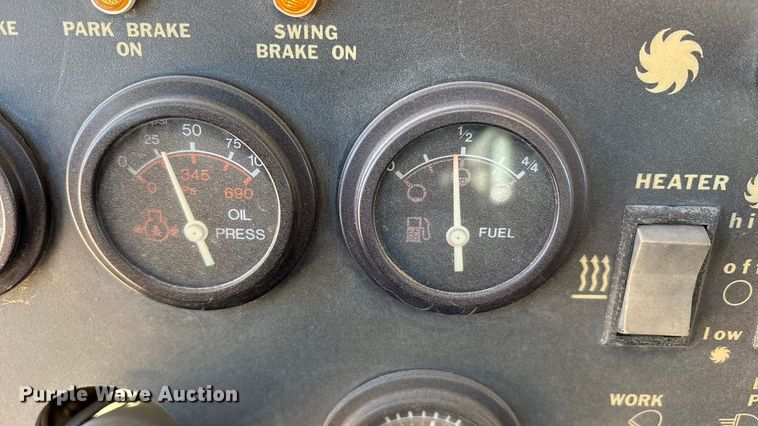 image for item EF6323 1998 Grove RT522B crane