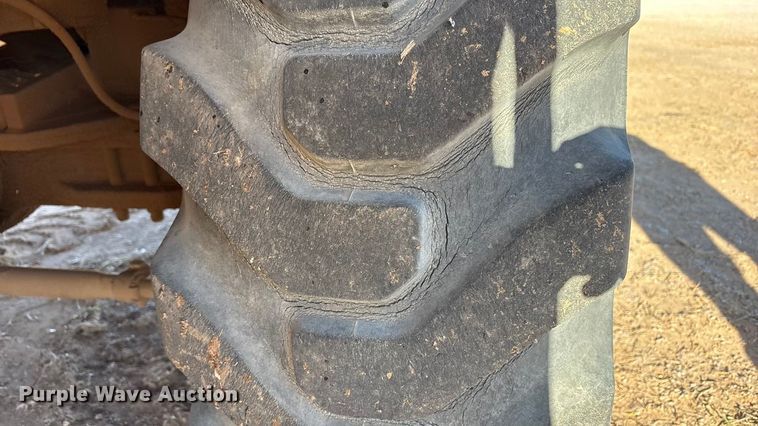 image for item EF6323 1998 Grove RT522B crane