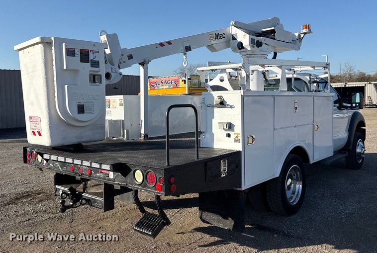 image for item EG1754 2011 Ford F450 Super Duty bucket truck