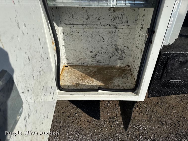 image for item EG1754 2011 Ford F450 Super Duty bucket truck