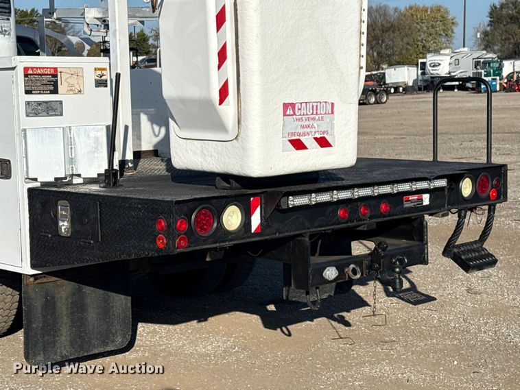 image for item EG1754 2011 Ford F450 Super Duty bucket truck