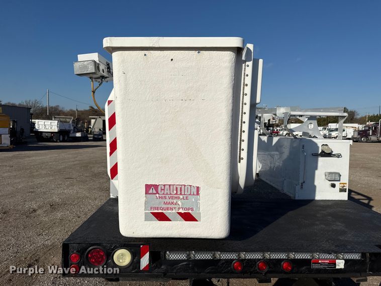 image for item EG1754 2011 Ford F450 Super Duty bucket truck