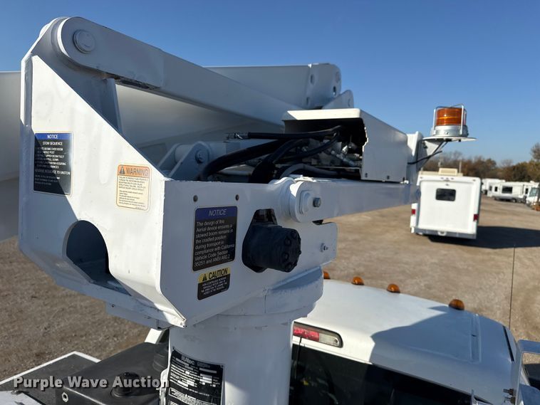 image for item EG1754 2011 Ford F450 Super Duty bucket truck