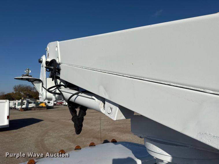 image for item EG1754 2011 Ford F450 Super Duty bucket truck