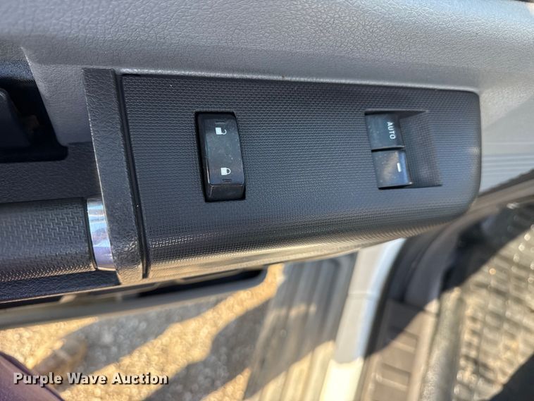 image for item EG1754 2011 Ford F450 Super Duty bucket truck