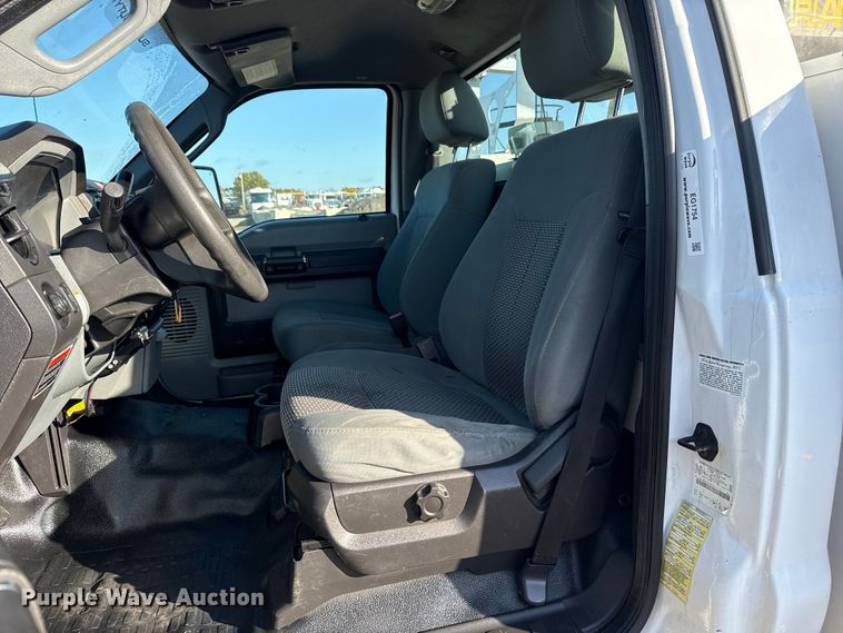 image for item EG1754 2011 Ford F450 Super Duty bucket truck