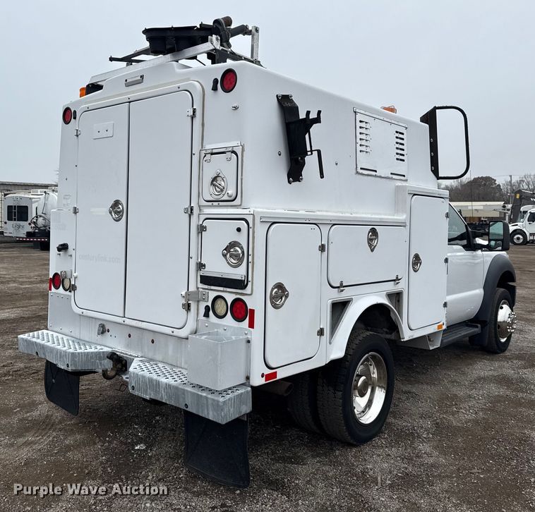 image for item EG1779 2015 Ford F450 Super Duty  fiber optic splicing truck