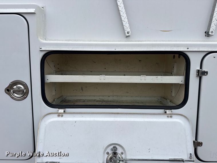 image for item EG1779 2015 Ford F450 Super Duty  fiber optic splicing truck