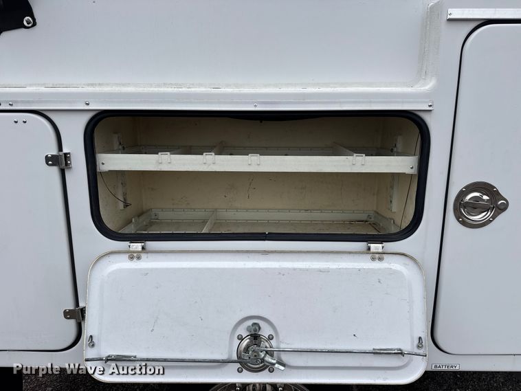 image for item EG1779 2015 Ford F450 Super Duty  fiber optic splicing truck