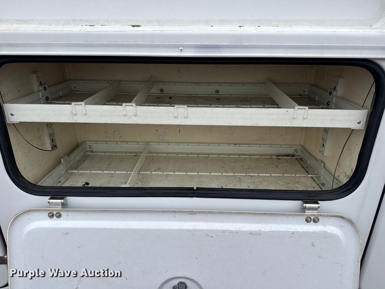 image for item EG1779 2015 Ford F450 Super Duty  fiber optic splicing truck