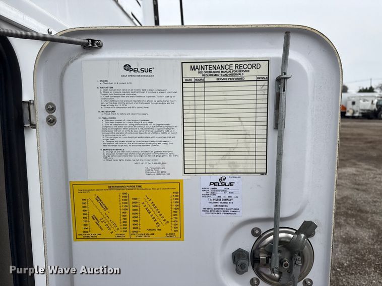 image for item EG1779 2015 Ford F450 Super Duty  fiber optic splicing truck