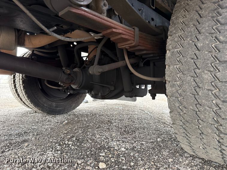 image for item EG1779 2015 Ford F450 Super Duty  fiber optic splicing truck