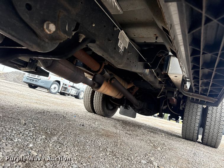 image for item EG1779 2015 Ford F450 Super Duty  fiber optic splicing truck