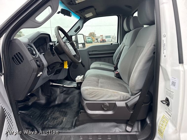 image for item EG1779 2015 Ford F450 Super Duty  fiber optic splicing truck