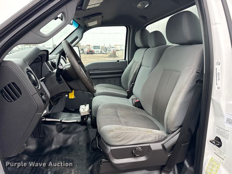 image for item EG1779 2015 Ford F450 Super Duty  fiber optic splicing truck