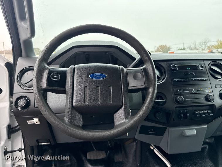 image for item EG1779 2015 Ford F450 Super Duty  fiber optic splicing truck