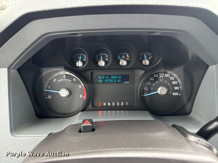 image for item EG1779 2015 Ford F450 Super Duty  fiber optic splicing truck