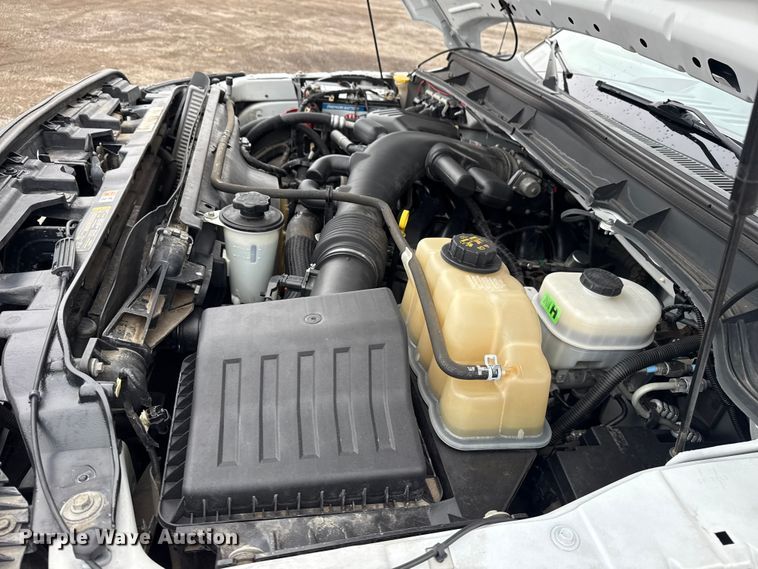 image for item EG1779 2015 Ford F450 Super Duty  fiber optic splicing truck