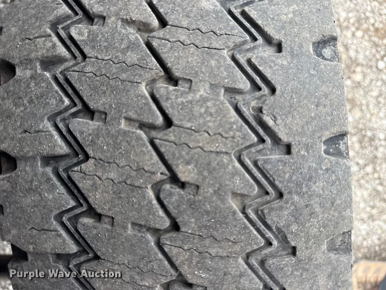 image for item EG1779 2015 Ford F450 Super Duty  fiber optic splicing truck