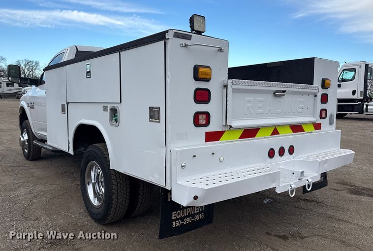 image for item EG1884 2015 Ram 3500 utility bed pickup truck