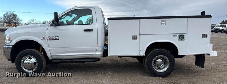 image for item EG1884 2015 Ram 3500 utility bed pickup truck