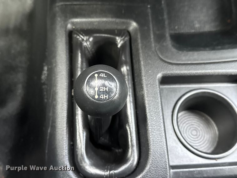 image for item EG1884 2015 Ram 3500 utility bed pickup truck