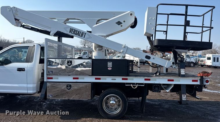 image for item EG2023 2019 Ford F550 Super Duty XL bucket truck