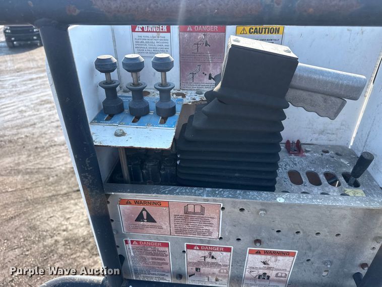 image for item EG2023 2019 Ford F550 Super Duty XL bucket truck