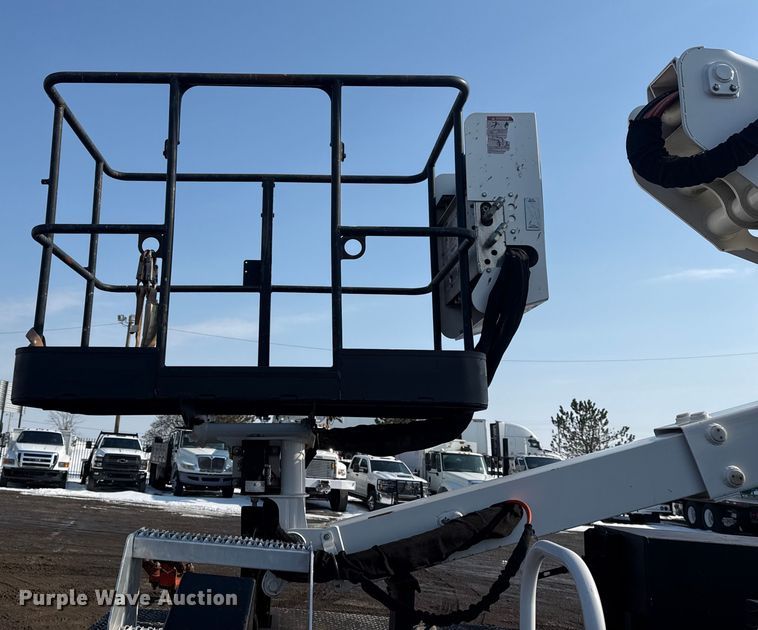 image for item EG2023 2019 Ford F550 Super Duty XL bucket truck