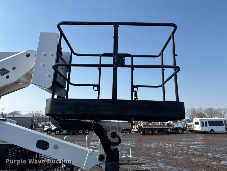 image for item EG2023 2019 Ford F550 Super Duty XL bucket truck