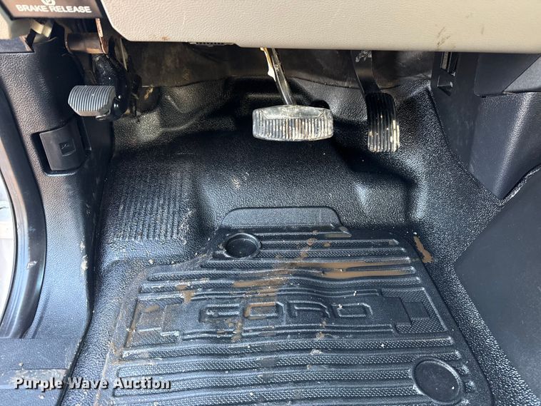 image for item EG2023 2019 Ford F550 Super Duty XL bucket truck